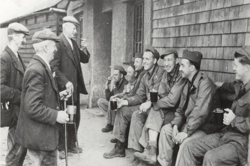 Yanks-and-locals