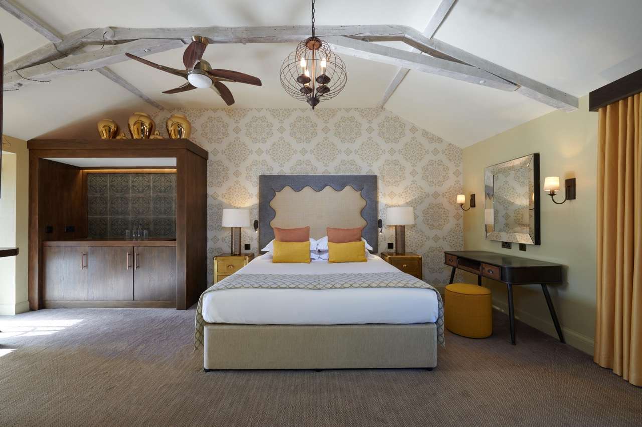 Bedroom 26 – Large
